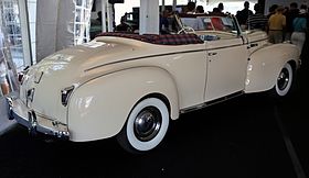 1940 Chrysler New Yorker Highlander convertible.jpg